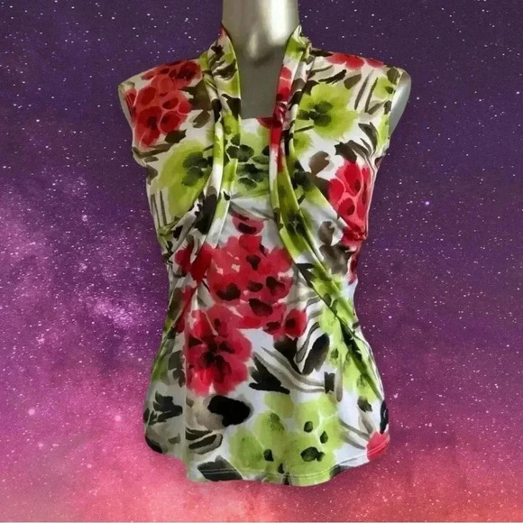 FREE 💟🇨🇦💎Vintage Floral Short  Sleeve Top - Picture 1 of 15